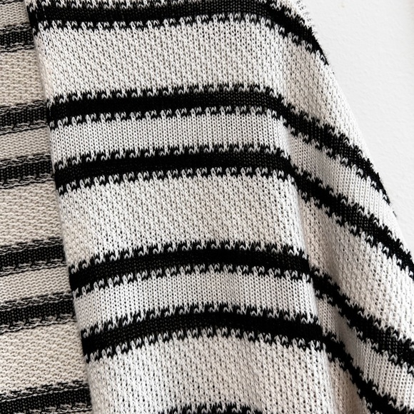 ALL IN FAVOR Size Small Striped Knit Long Sleeve Long Sweater Cardigan - Picture 3 of 4